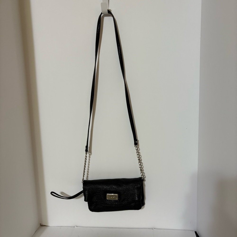 Nine West crossbody bag, pebbled black faux leather and a chain strap.